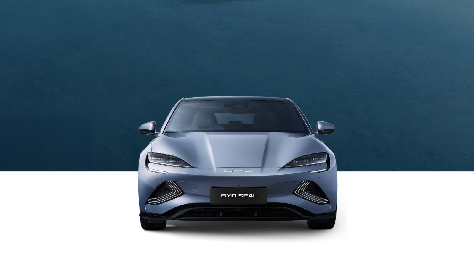 The stunning BYD SEAL is a true masterpiece of ocean-inspired design, boasting an X-shaped front end that exudes sportiness and style. It is a proud recipient of the coveted iF Design Award, cementing its superior design and innovation.