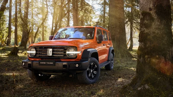 Reduce the vehicle’s turning radius, enabling it to maneuver easily in tight spaces.