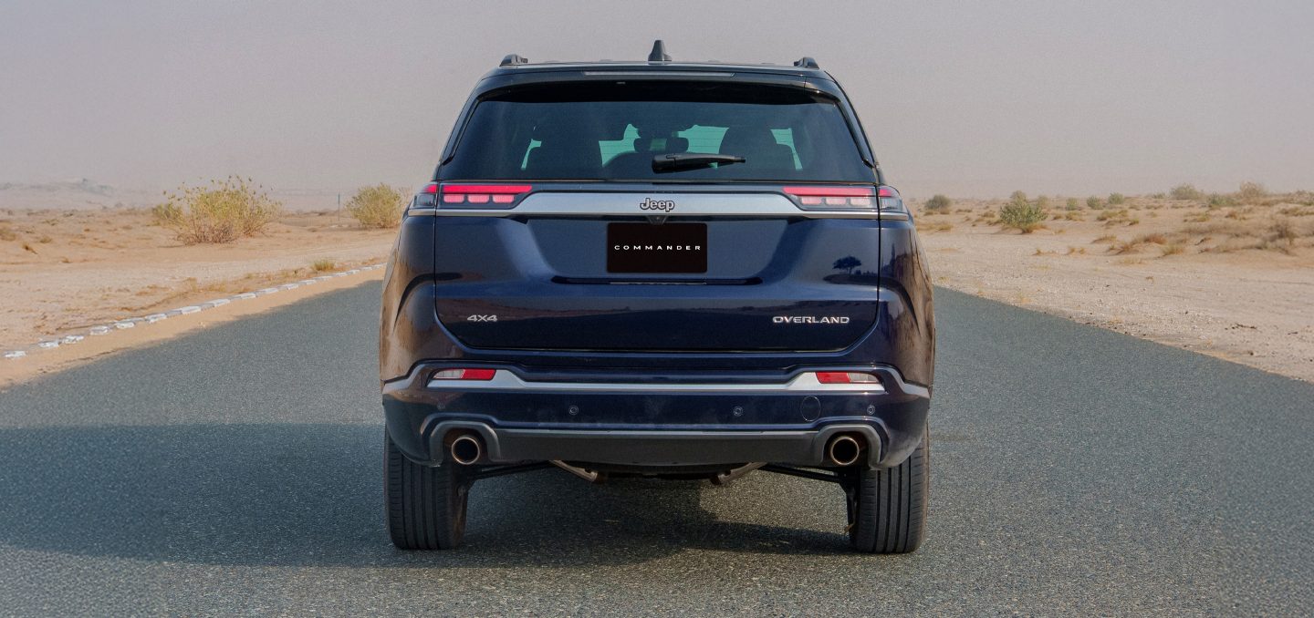 The tailgate features a hands-free sensor for added comfort and convenience when using the cargo area.