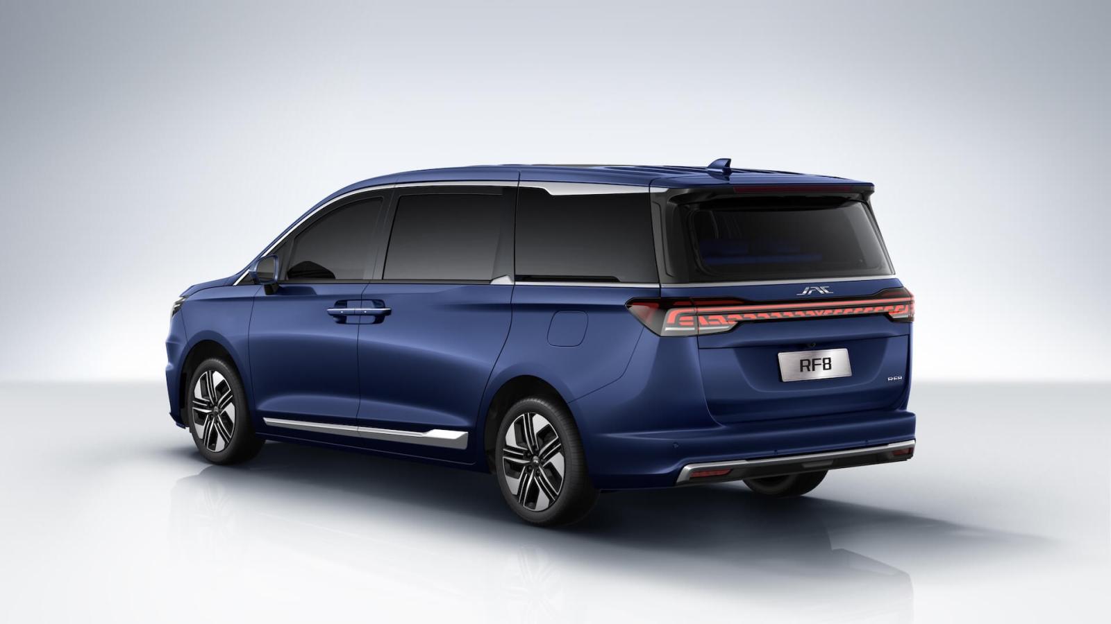 Full-Length LED Light: Enhanced illumination performance for nighttime driving.

Smart Interactive Lighting: Dynamic front/rear light animations that create a ceremonial experience.