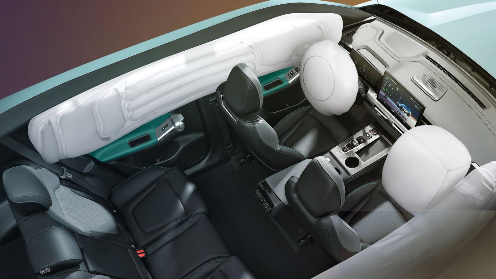 Dual Front and front side SRS Airbags plus integrated Side Curtains for greater protection.